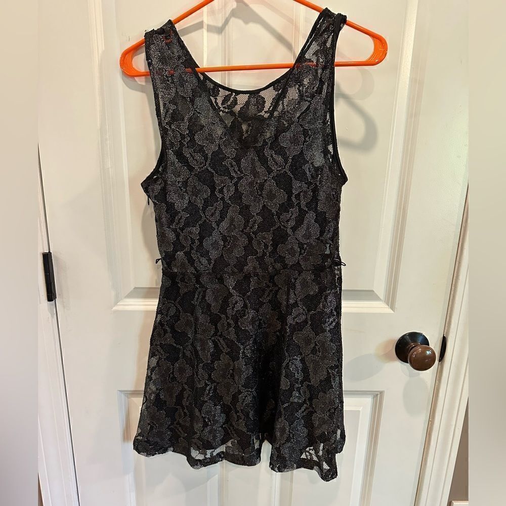 Express medium black lace cocktail midi dress silver shimmer